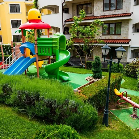 Апартамент Лукс Св.Влас На Първа Линия В Комплекс Casa Real 아파트 *